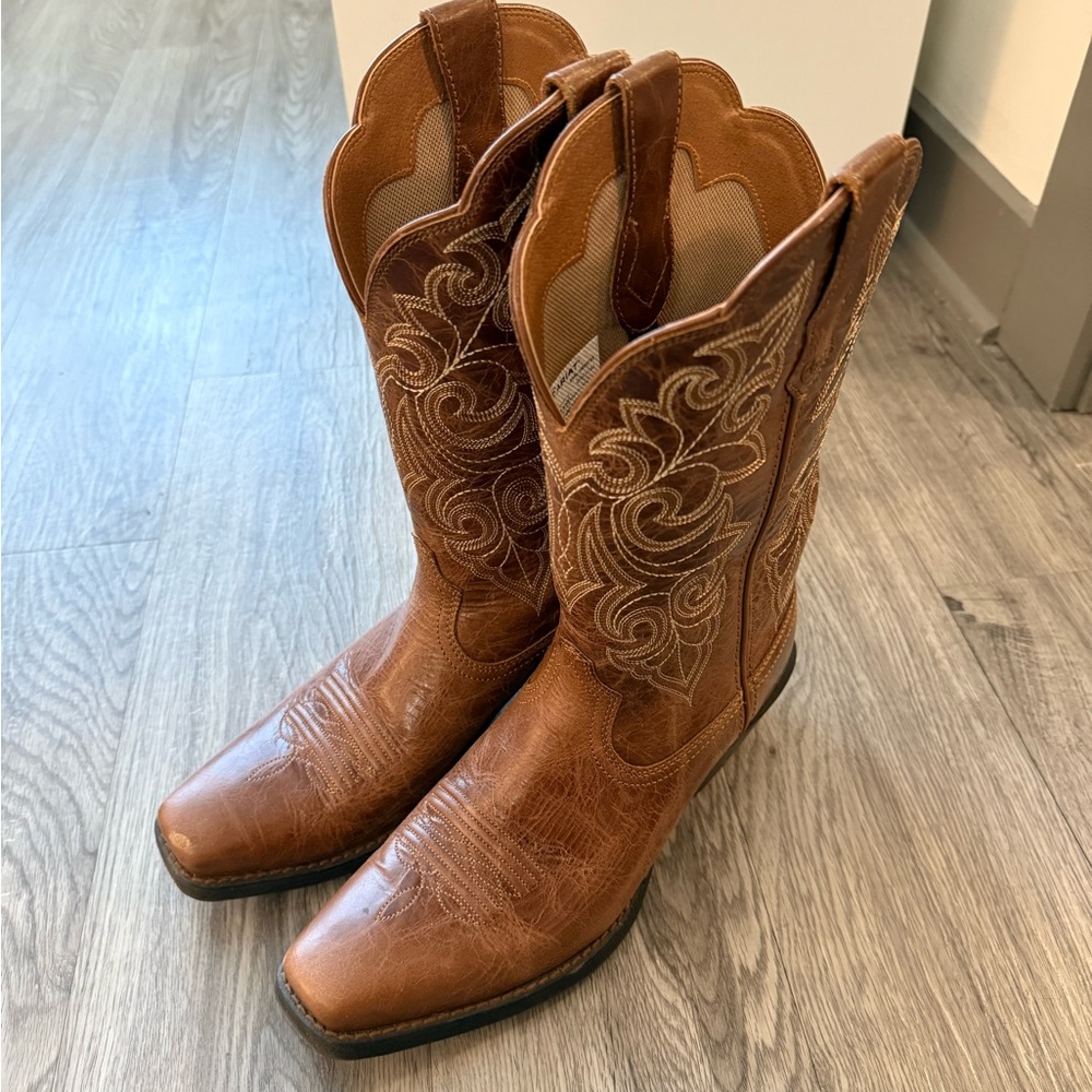 Ariat Women’s Cowboy Boots